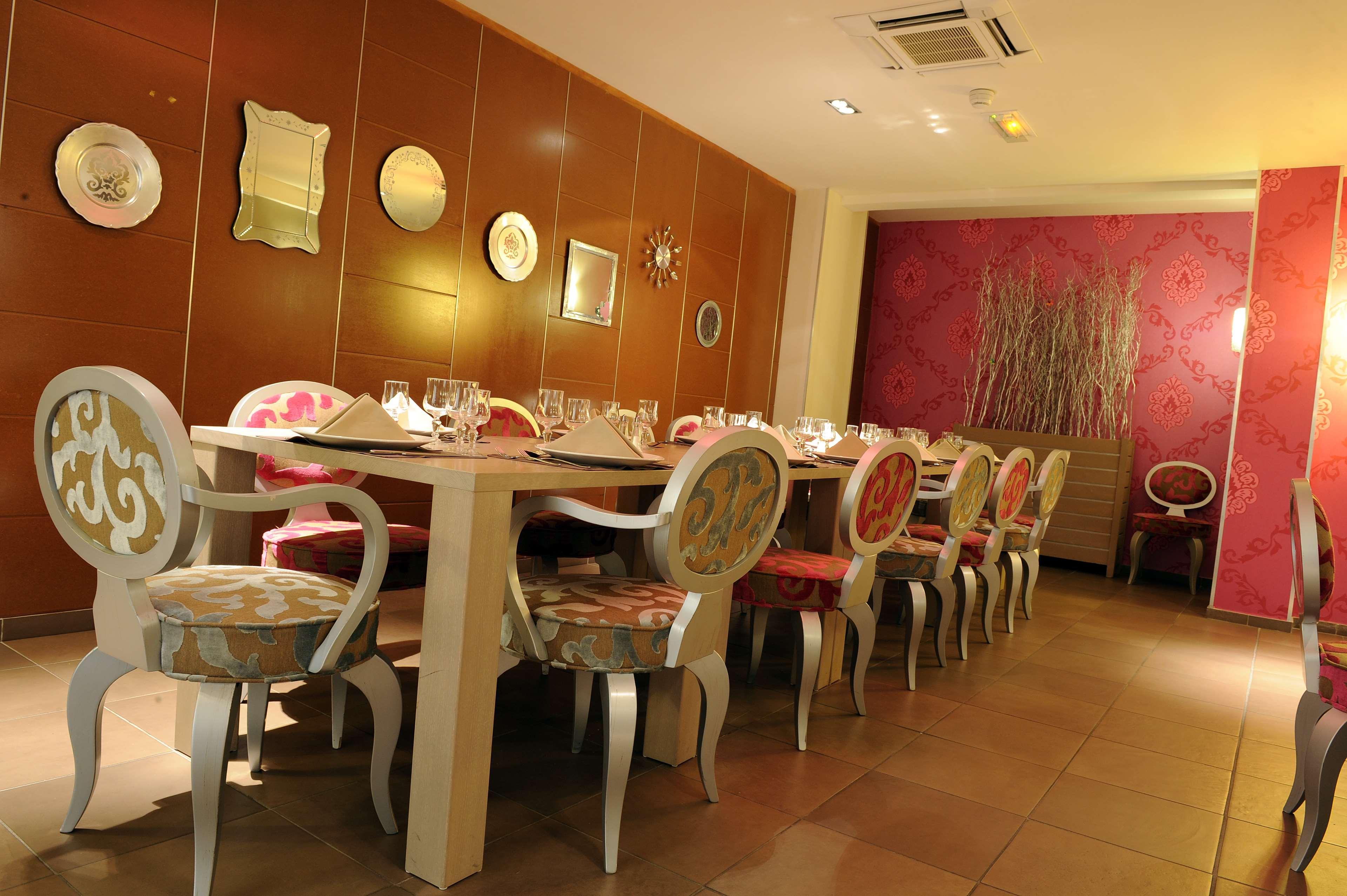 Hotel Atrium Arles Centre Екстериор снимка