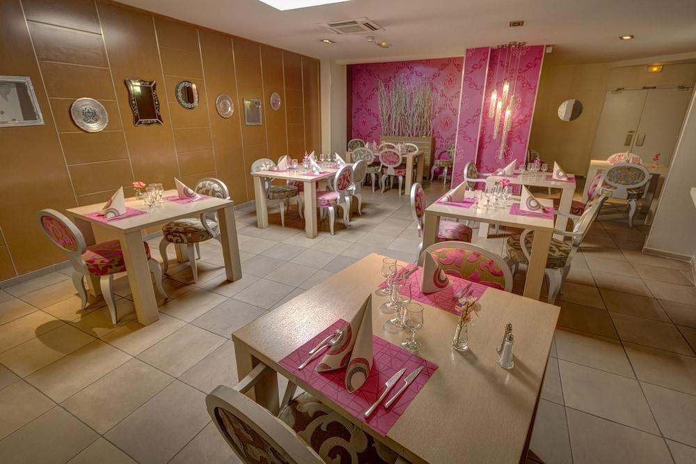 Hotel Atrium Arles Centre Екстериор снимка
