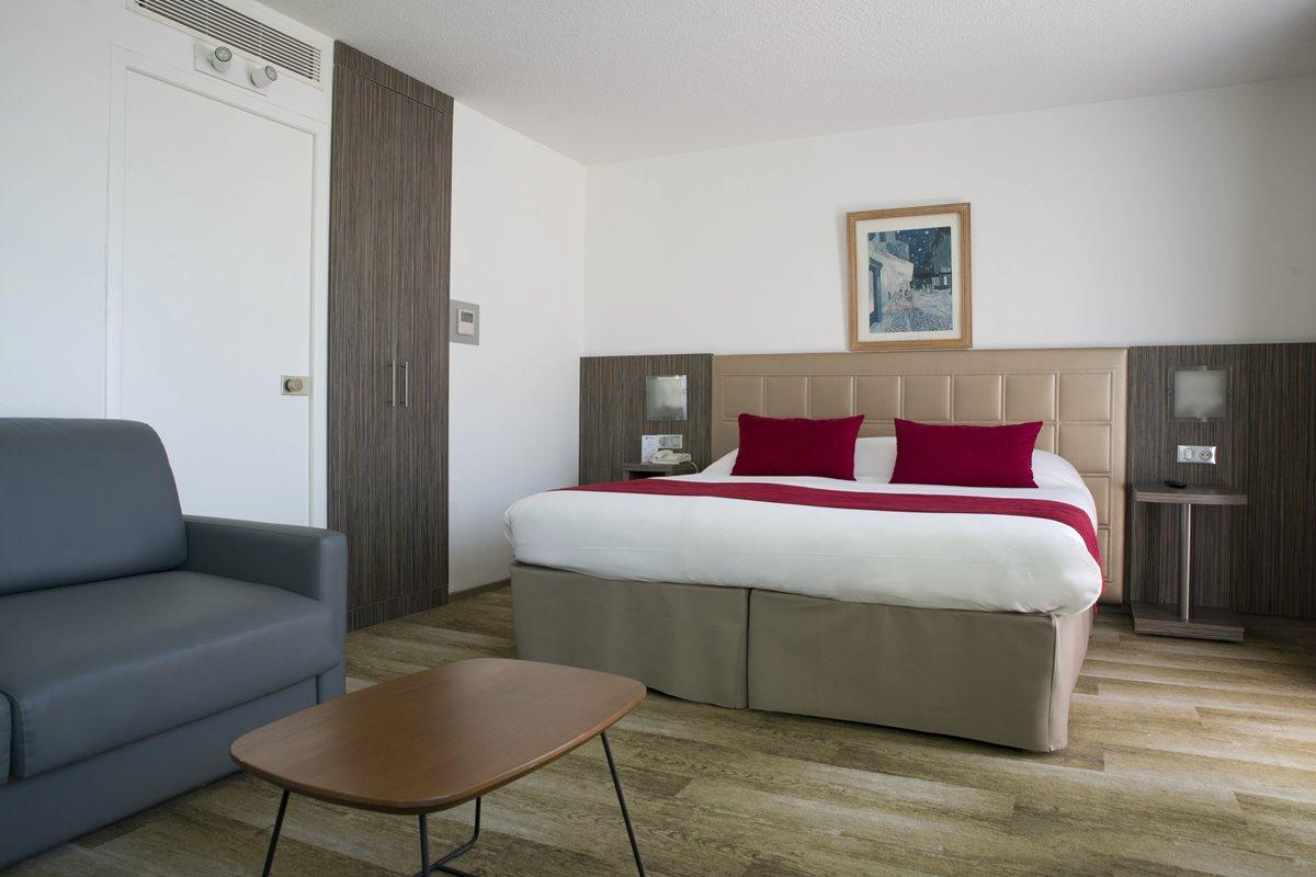 Hotel Atrium Arles Centre Екстериор снимка