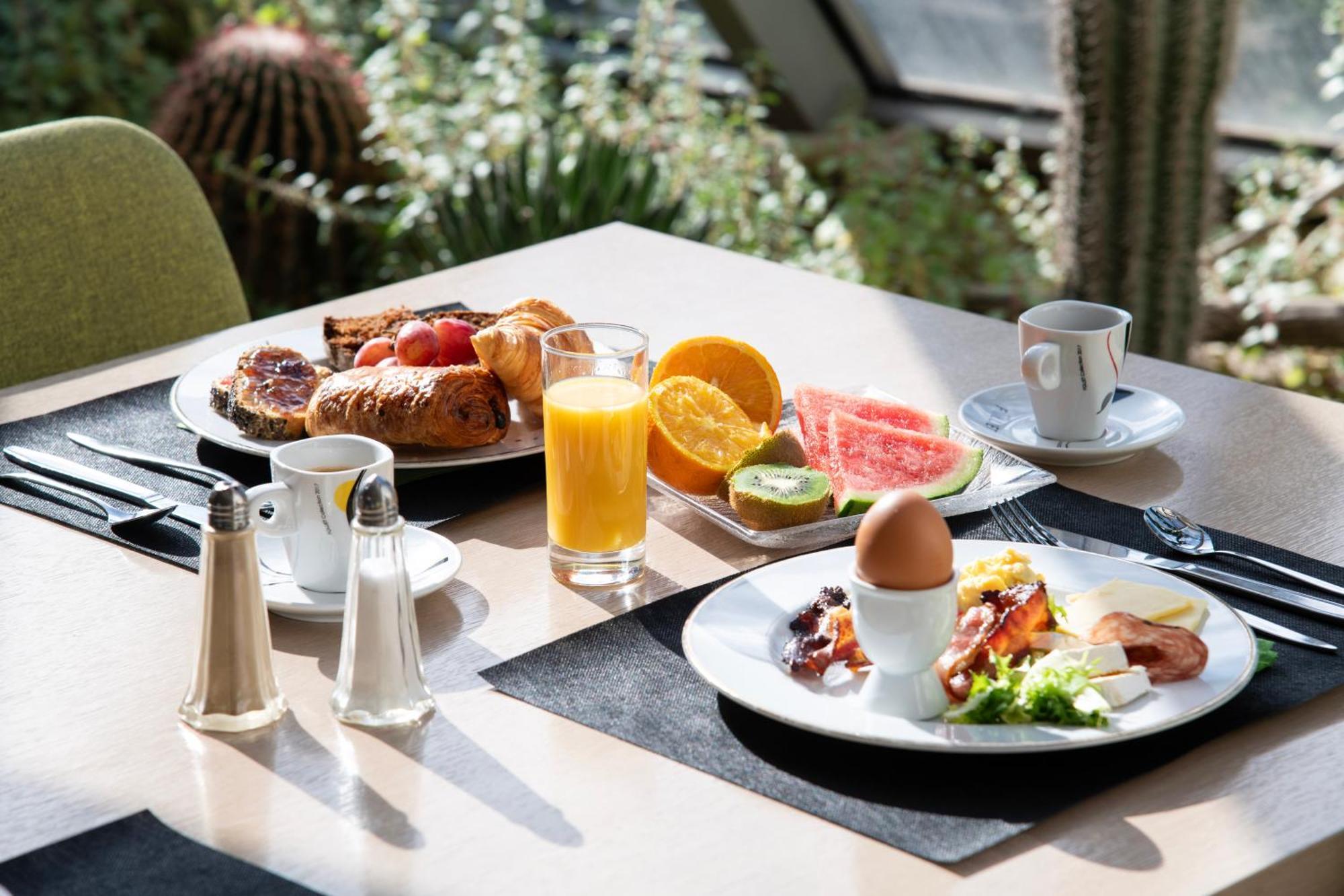 Hotel Atrium Arles Centre Екстериор снимка