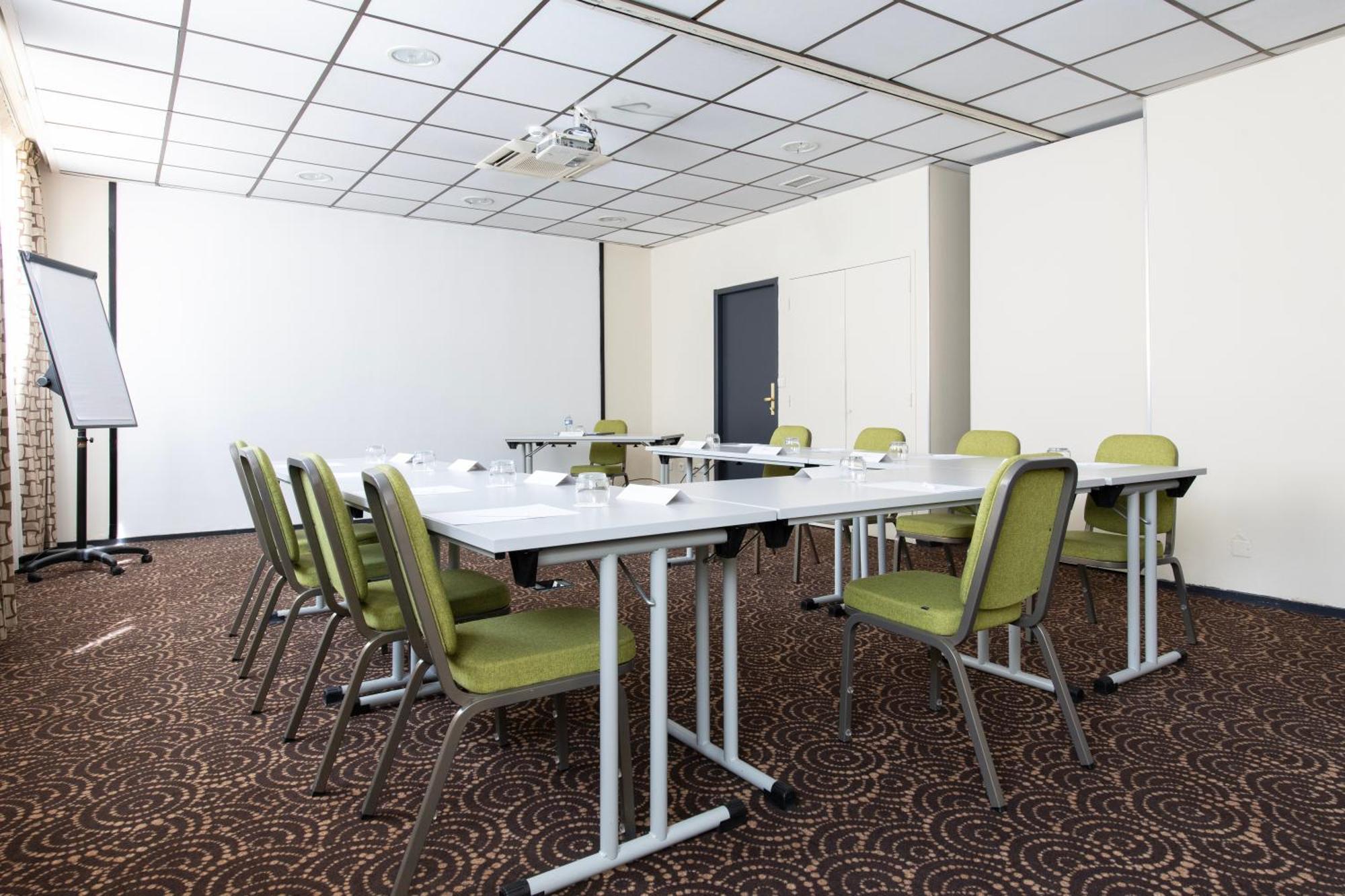 Hotel Atrium Arles Centre Екстериор снимка